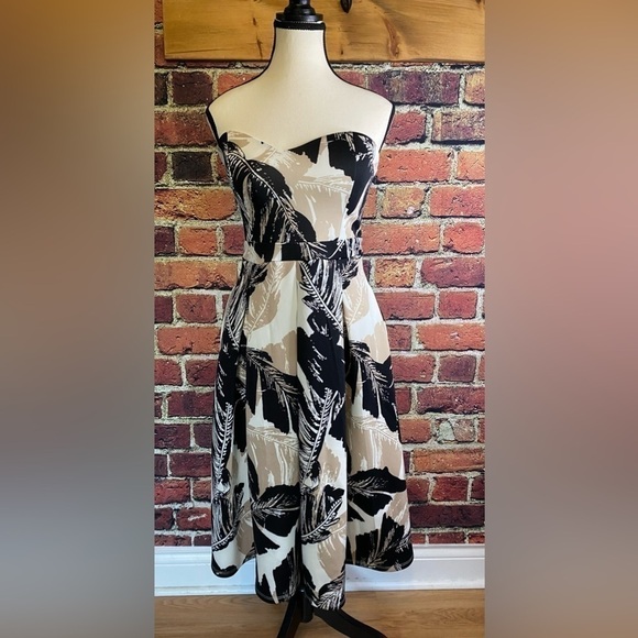 Revamped Strapless Tan & Black Skater Dress Size S - Picture 3 of 17